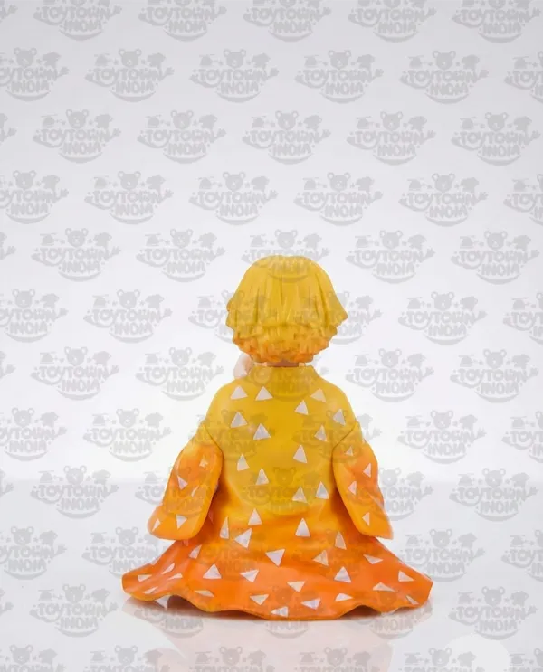 Yellow_Pvc_Plastic_Zenetsu_Sitting_Action_Figure_-_15_Cm