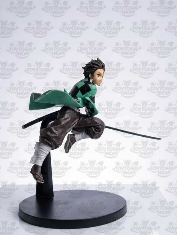Green_Pvc_Plastic_Demon_Slayer_Tanjiro_Kamado_Action_Figure_-_17_Cm