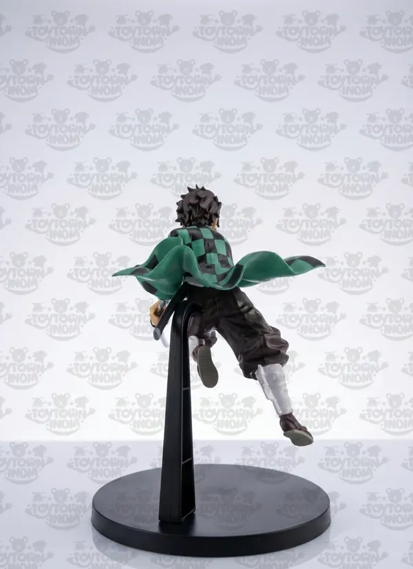 Green_Pvc_Plastic_Demon_Slayer_Tanjiro_Kamado_Action_Figure_-_17_Cm