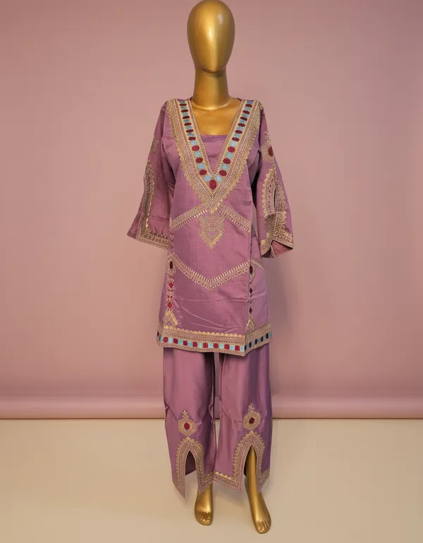 Lavender_And_Purple_Premium_Crepe_Fabric_Kurta_And_Pant_Set_For_Women