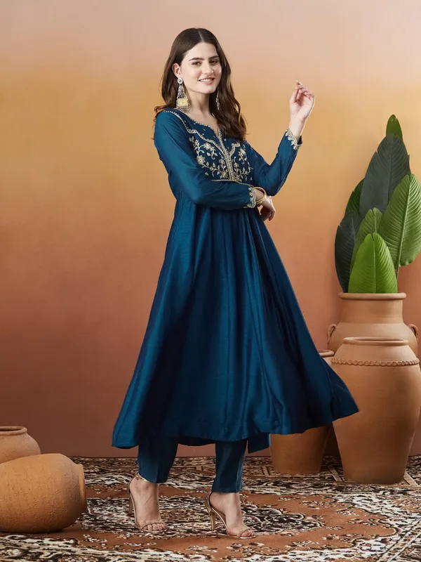 Blue_Premium_Chanderi_Silk_Kurta_Set_For_Women