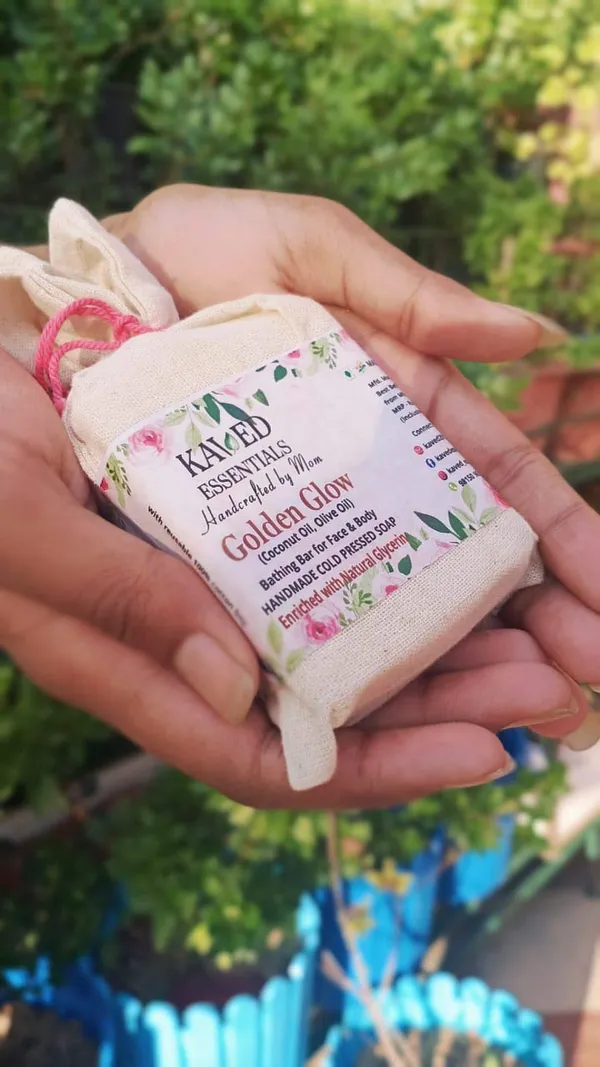 Golden_Glow_Olive_Oil_And_Coconut_Oil_Cold_Processed_Unscented_Handmade_Soap_With_100%_Cotton_Pouch_Daily_Use