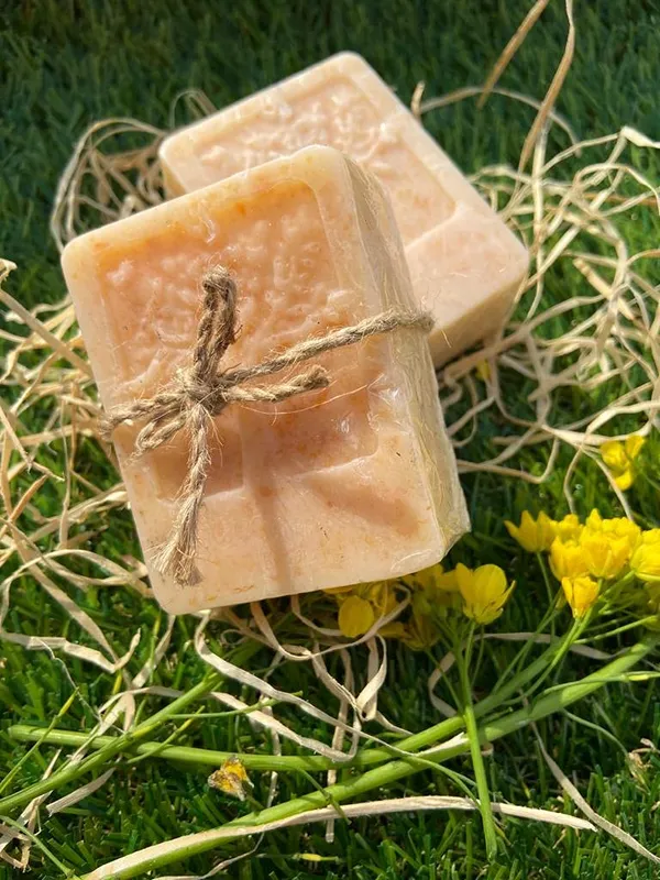 Handmade_Honey_And_Oats_For_Deep_Clean_And_Acne_And_Pores_Sulphate_And_Paraben_Free_160Gm