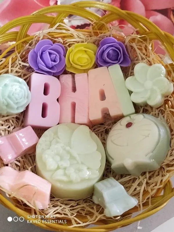 Handmade_Gift_For_Bothers_Rakhi_Special_Combo_Gift_Set_Bhai_And_Doraemon_Shape_Soaps_With_Wooden_Box_Unisex_Sulphate_And_Paraben_Free_450_Gm