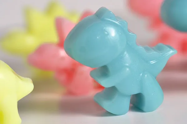 Mini_Dino_Traveling_Soap_Set_For_Kids_With_Wooden_Box_10_20_Pieces_100_Gm
