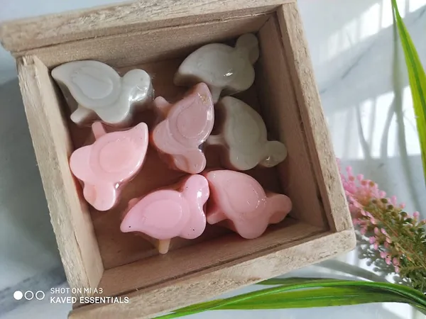 Mini_Flamingo_Traveling_Soap_Set_For_Kids_With_Wooden_Box_8_9_Pcs_70_Gm_Best_For_Birthday_Gifts