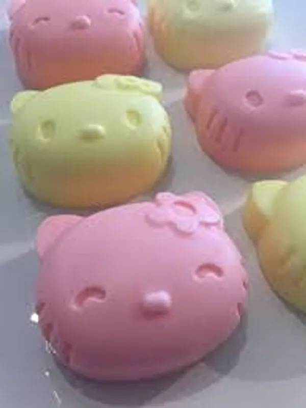 Mini_Kitty_Traveling_Soap_Set_For_Kids_With_Wooden_Box_9_10_Pcs_80_Gm