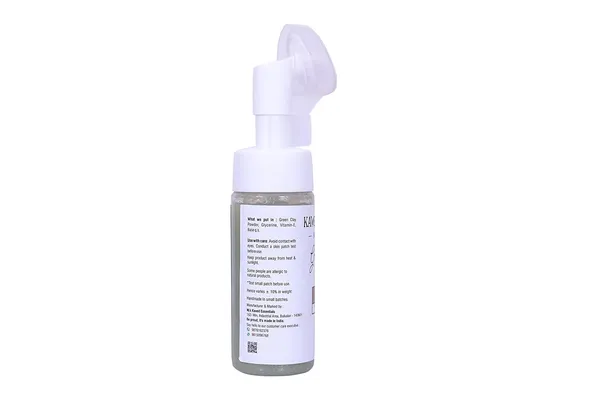Green_Clay_Foaming_Facewash_Gently_Cleanses_Skin_And_Improves_Overall_Complexion_150_Ml