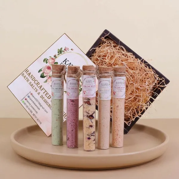 Organic_Bath_Salts_With_Essentials_Oils_Shahi_Snan_Pack_Of_5_With_Wooden_Box._Green_Apple_Rose_Strawberry_Lemon_Orange_60_Gm_Each