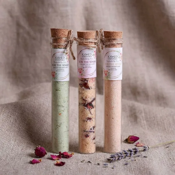 Organic_Bath_Salts_With_Essentials_Oils_Shahi_Snan_Pack_Of_5_With_Wooden_Box._Green_Apple_Rose_Strawberry_Lemon_Orange_60_Gm_Each