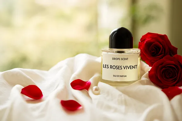 Les_Roses_Vivent_|_50ML_Eau_De_Parfum_|_Oriental_Floral_Rose_Perfume_for_Women_|_Long-Lasting_Luxury_Scent_|_Pocket_&_Travel_Size