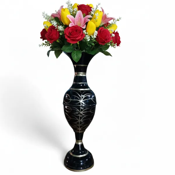 Black_Gold_Iron_Flower_Vase_For_Displaying_Fresh_Or_Artificial_Flowers