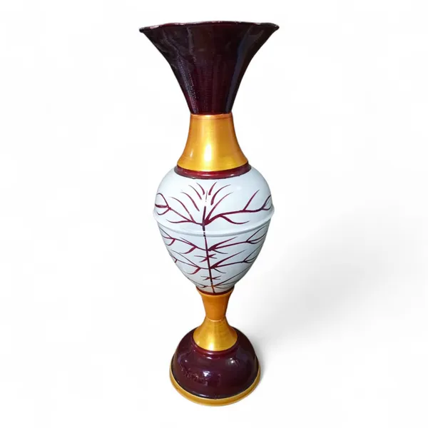 Brown_Gold_Iron_Flower_Vase_For_Displaying_Fresh_Or_Artificial_Flowers