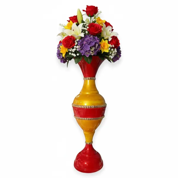 Red_Gold_Iron_Flower_Vase_For_Displaying_Fresh_Or_Artificial_Flowers