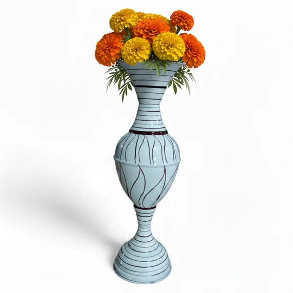 White_Brown_Iron_Flower_Vase_For_Displaying_Fresh_Or_Artificial_Flowers