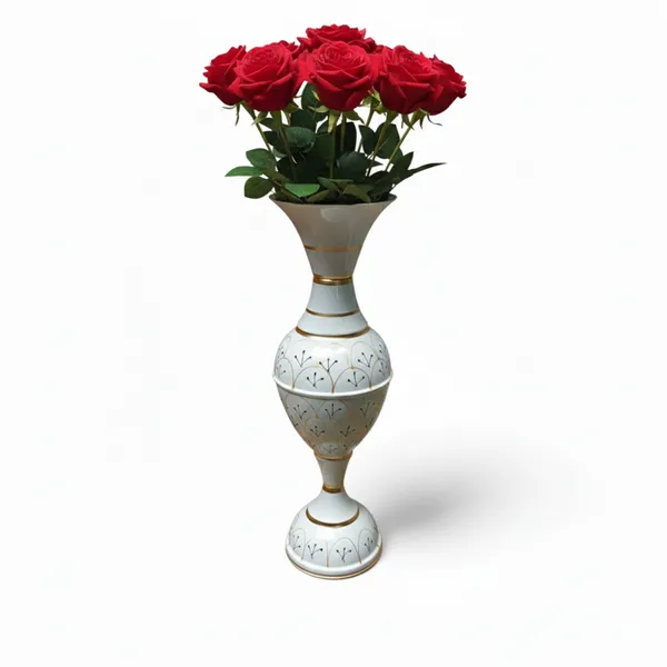 White_Iron_Flower_Vase_For_Displaying_Fresh_Or_Artificial_Flowers
