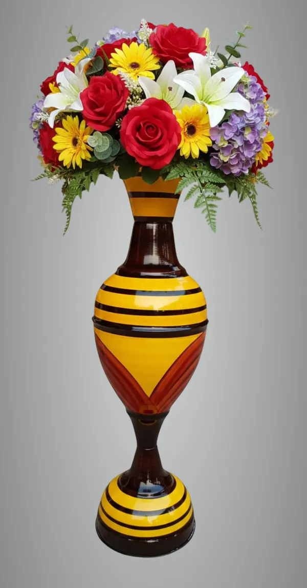 Yellow_Black_Iron_Flower_Vase_For_Displaying_Fresh_Or_Artificial_Flowers
