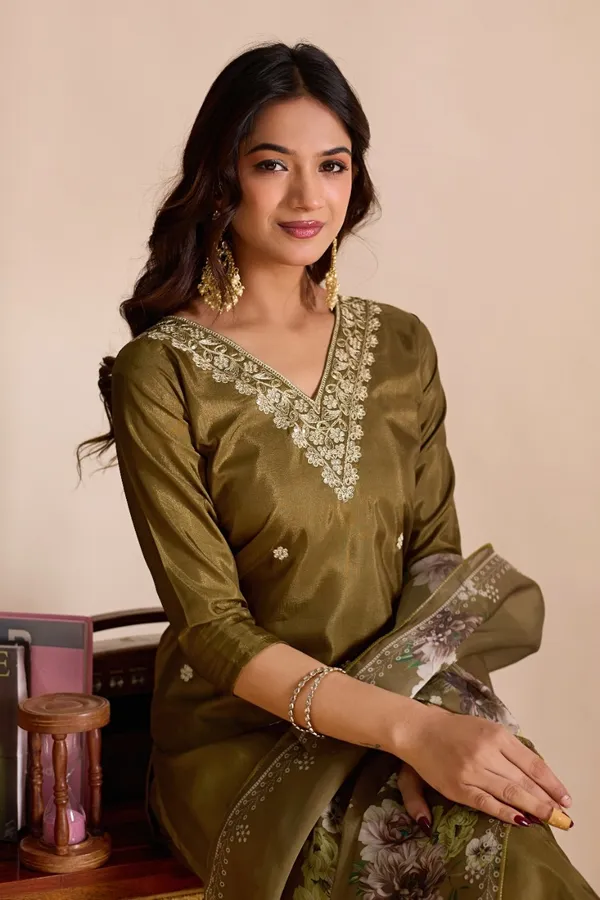Mehndi_Designer_Kurti_Pant_With_Dupatta_For_Women