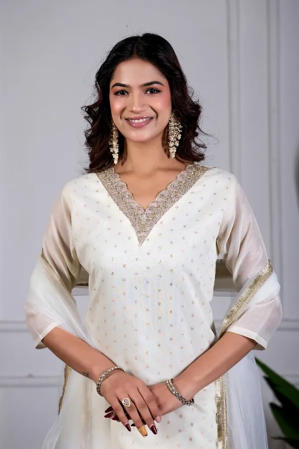 White_Designer_Kurti_Pant_With_Dupatta_For_Women