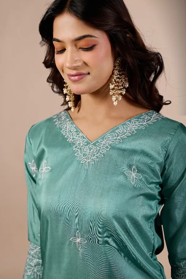 Blue_Designer_Kurti_Pant_With_Dupatta_For_Women