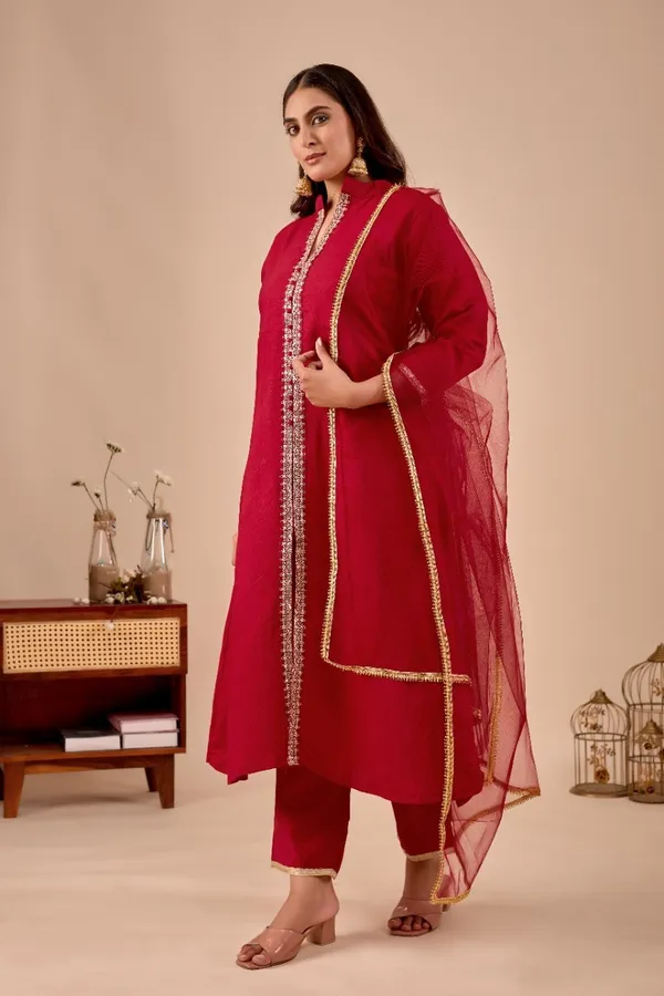 Maroon_Designer_Kurti_Pant_With_Dupatta_For_Women