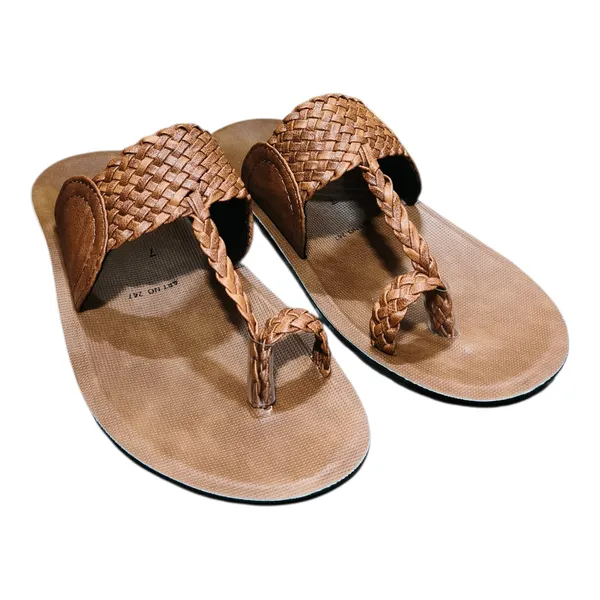 Brown_Braided_Leather_Kolhapuri_Sandals_With_Toe_Loop_For_Men