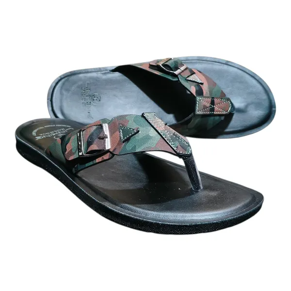 Camouflage_Print_Casual_Flip_Flop_Slippers_With_Buckle_Detail_For_Men