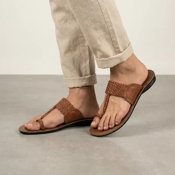 Brown_Braided_Leather_Kolhapuri_Sandals_With_Toe_Loop_For_Men