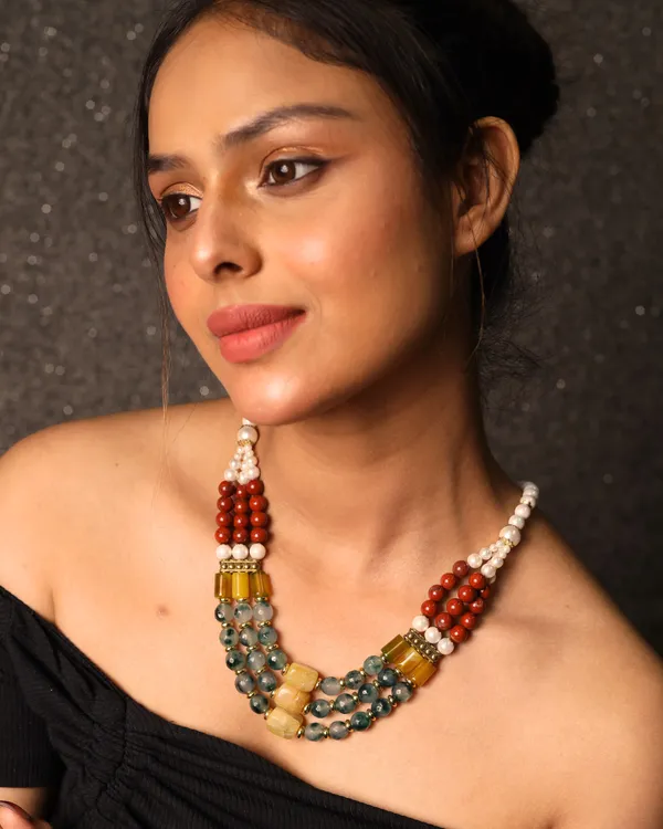 Red_Aventurine_With_Tumbles_And_Pearl_Necklace_For_Women_And_Girls