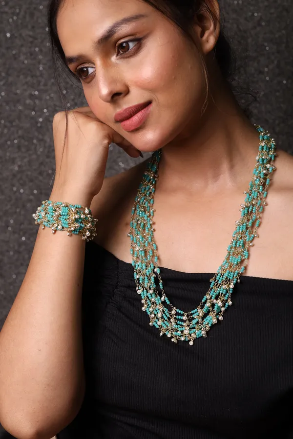 Turquoise_Onyx_Bunch_Necklace_For_Women_And_Girls
