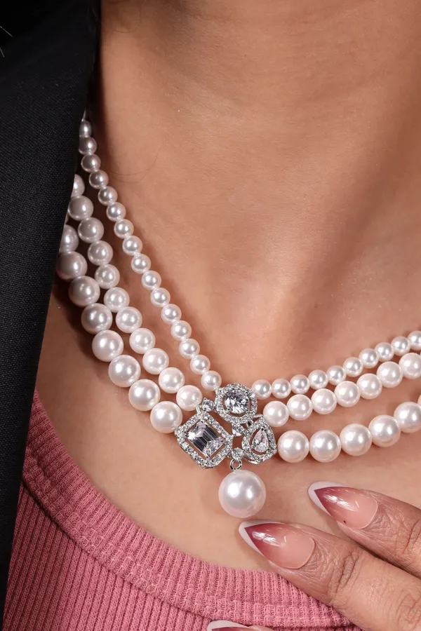 Layered_Pearls_With_Pendant_Necklace_For_Women_And_Girls