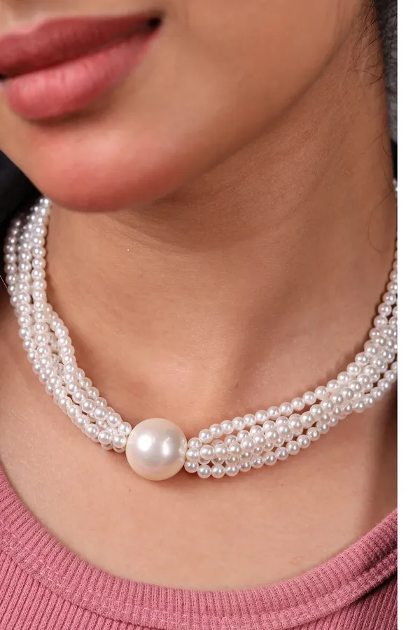 Elegant_Pearl_Contemporary_Necklace_For_Women_And_Girls