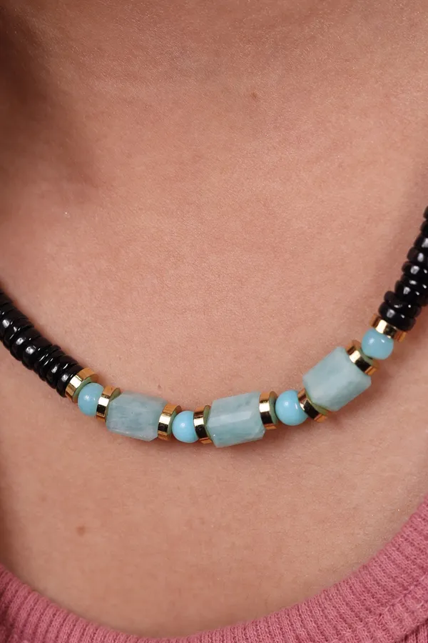 Black_Heishi_Cut_And_Turquoise_Beads_Necklace_For_Women_And_Girls