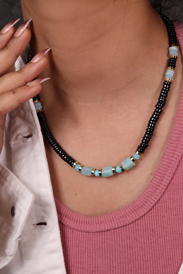 Black_Heishi_Cut_And_Turquoise_Beads_Necklace_For_Women_And_Girls