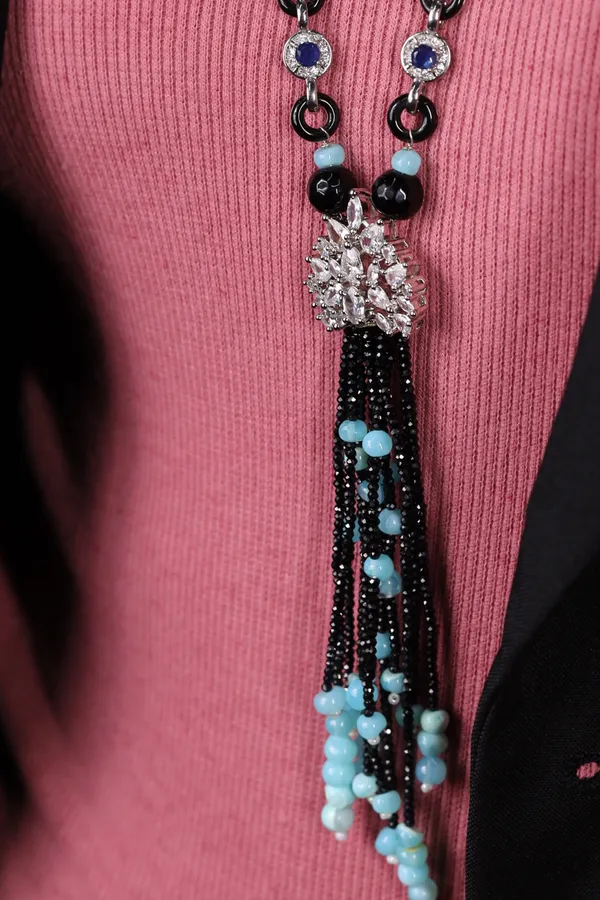 Admirable_Turquoise_And_Black_Contemporary_Necklace_For_Women_And_Girls