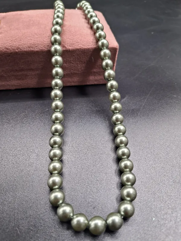 Minimalist_Shell_Pearls_Necklace_|_8_Mm_Everyday_Charm_For_Women_And_Girls