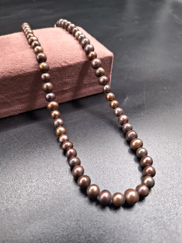 Real_Pearl_Necklace_|_Classic_Luxury_With_Natural_Radiance_For_Women_And_Girls