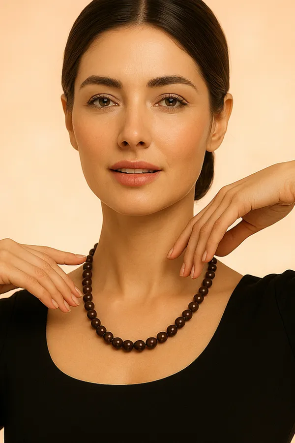 Real_Pearl_Necklace_|_Classic_Luxury_With_Natural_Radiance_For_Women_And_Girls
