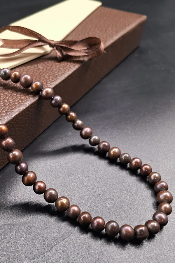Real_Pearl_Necklace_|_Classic_Luxury_With_Natural_Radiance_For_Women_And_Girls