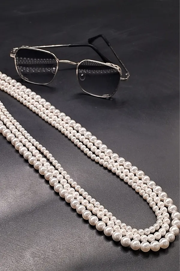 Elegant_Shell_Pearl_Necklace_|_Multi_Strand_Classic_Design_For_Women_And_Girls