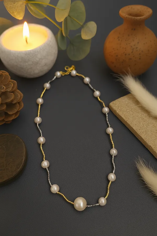 Beautiful_Pearl_Necklace_For_The_Woman_And_Girls