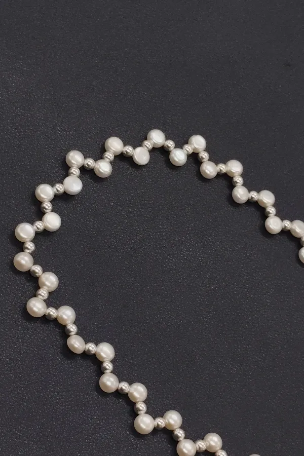 Handcrafted_Freshwater_Pearl_Necklace_With_Sterling_Silver_Chain_For_Women_And_Girls