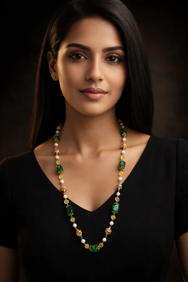 Premium_Green_Gemstone_Necklace_With_Pearls_And_Yellow_Beads