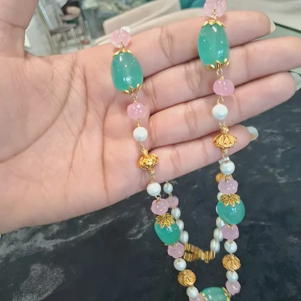 Green_Aventurine_Tumble_Necklace_With_Pearls_And_Pink_Beads