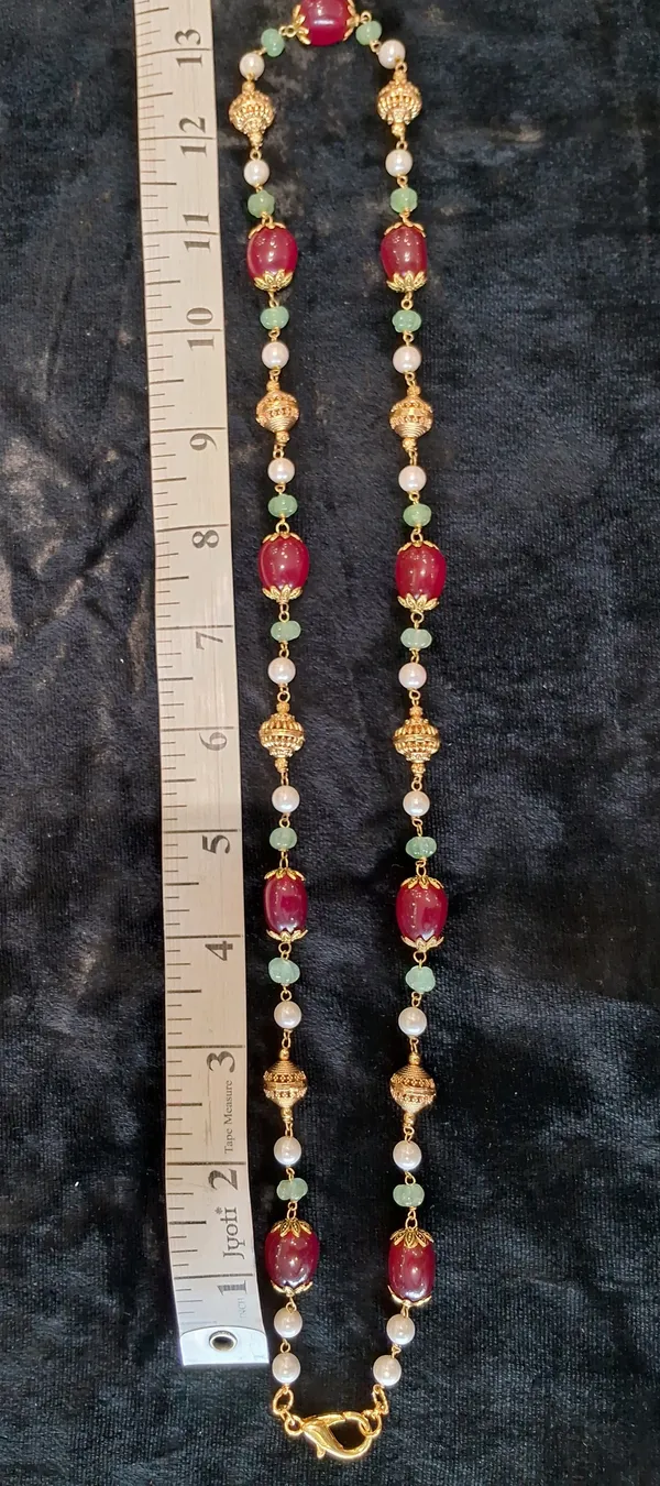 Festive_Ruby_Red_Stone_Necklace_With_Pearls_And_Antique_Gold_Beads