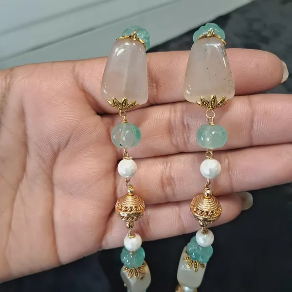 Elegant_Green_Aventurine_With_Yellow_Tumble_Statement_Necklace