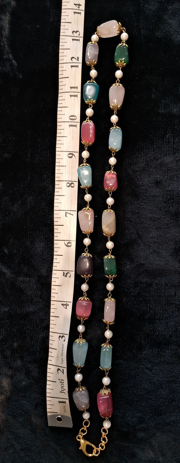 Handcrafted_Multicolor_Tumble_Gemstone_Necklace_With_Pearls