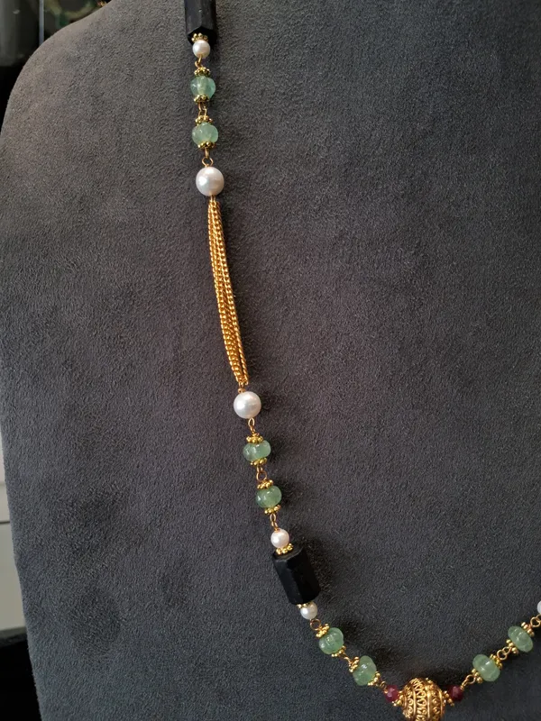 Luxury_Green_Aventurine_Beaded_Necklace_With_Black_Tourmaline_Stones