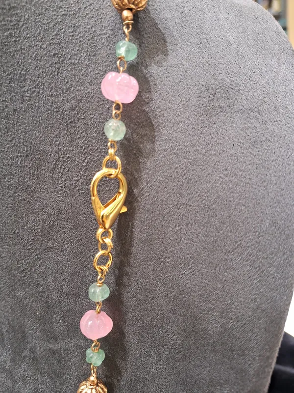 Elegant_Green_Aventurine_And_Pink_Quartz_Necklace