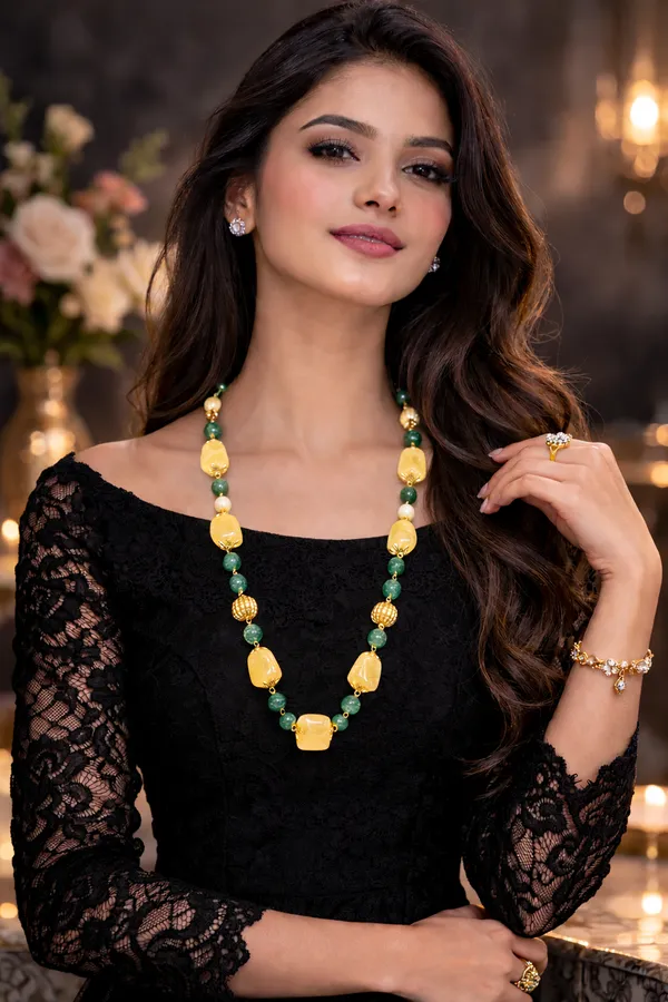 Elegant_Yellow_Quartz_And_Aventurine_Necklace